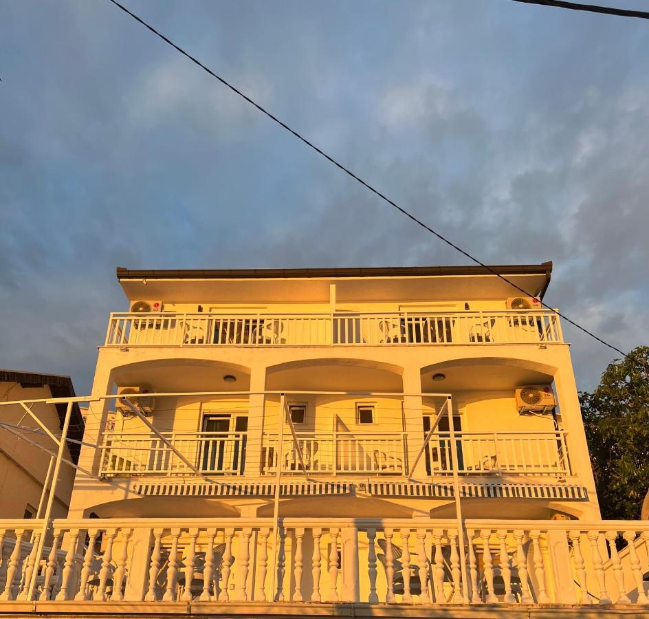 נאום Villa Senka מראה חיצוני תמונה
